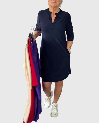 Katarzyna | Jednokolorowa Sukienka z Dekoltem w Serek